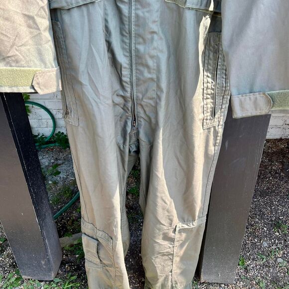 1970s US Boy Scouts of America green flight suit with patches - Picture 7 of 8